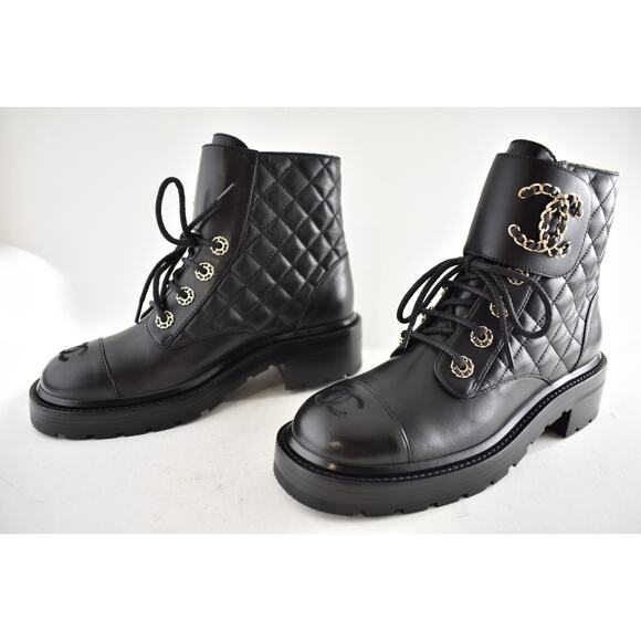 Chanel 21A Black Quilted Gold CC Chain Combat Lace Up Tie Ankle Short Boots 41 - Picture 13 of 15